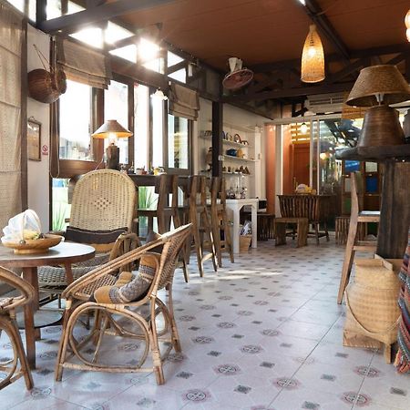 Past Tense Hostel Chiang Mai Buitenkant foto