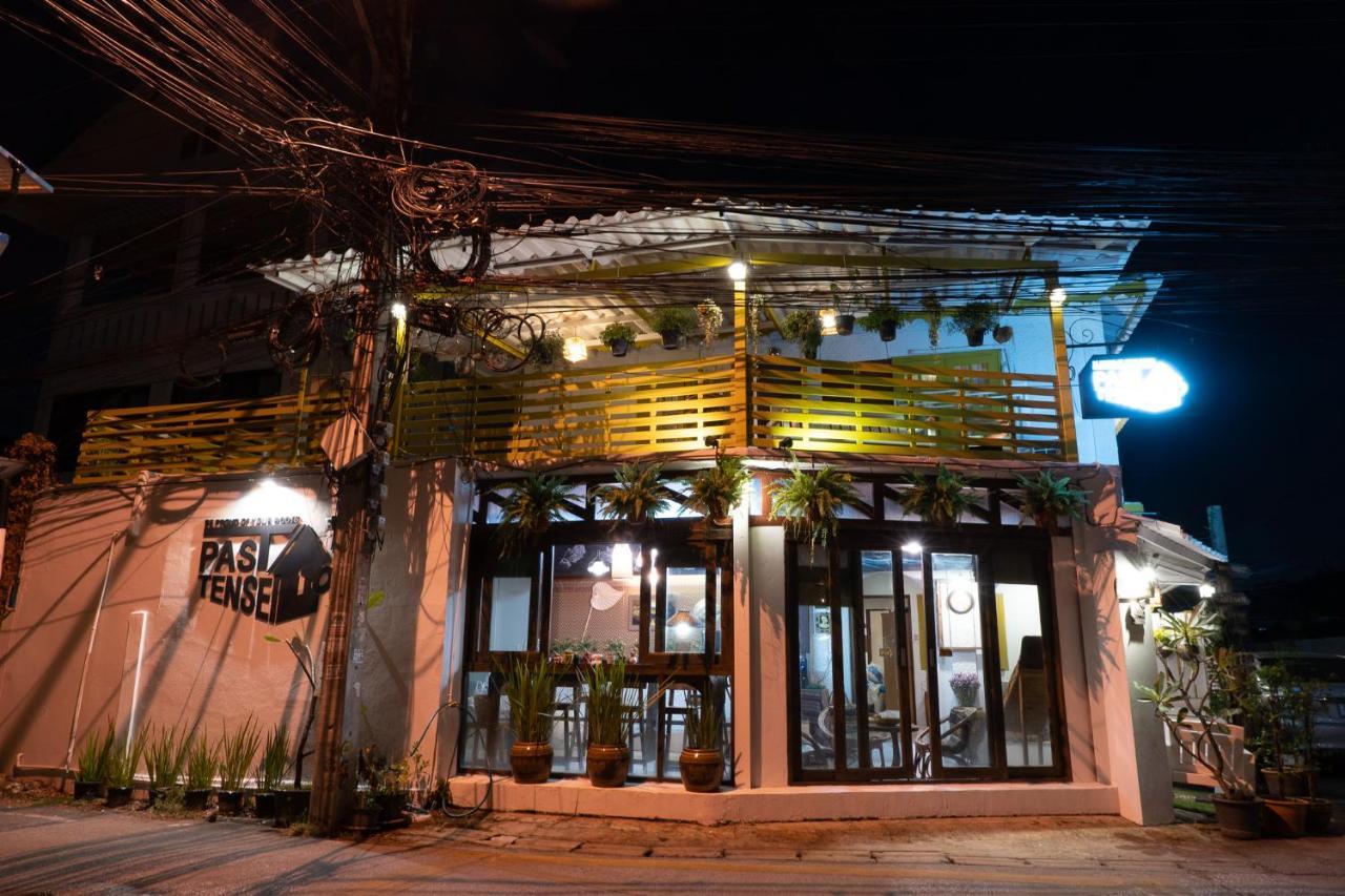 Past Tense Hostel Chiang Mai Buitenkant foto