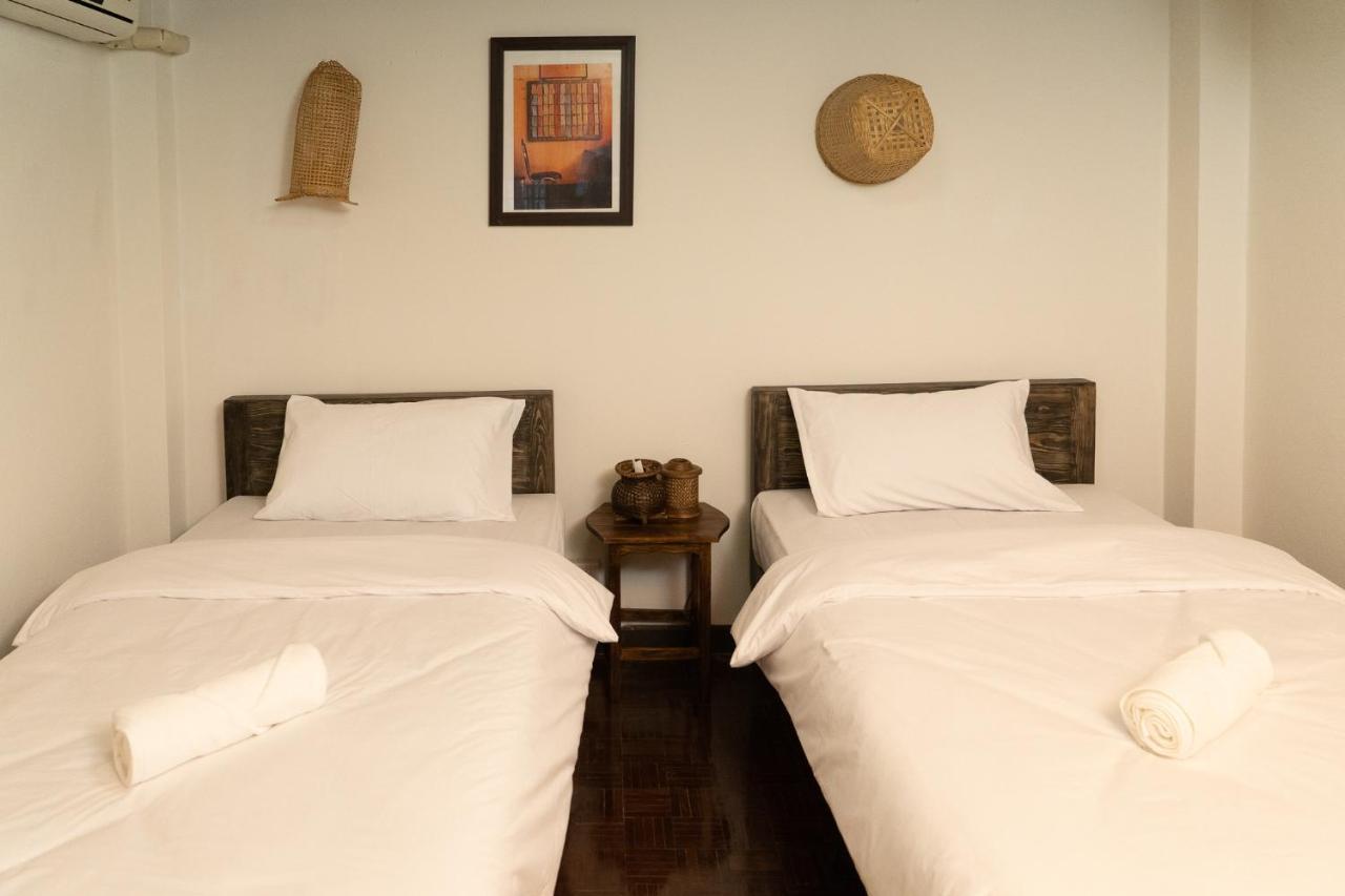 Past Tense Hostel Chiang Mai Buitenkant foto