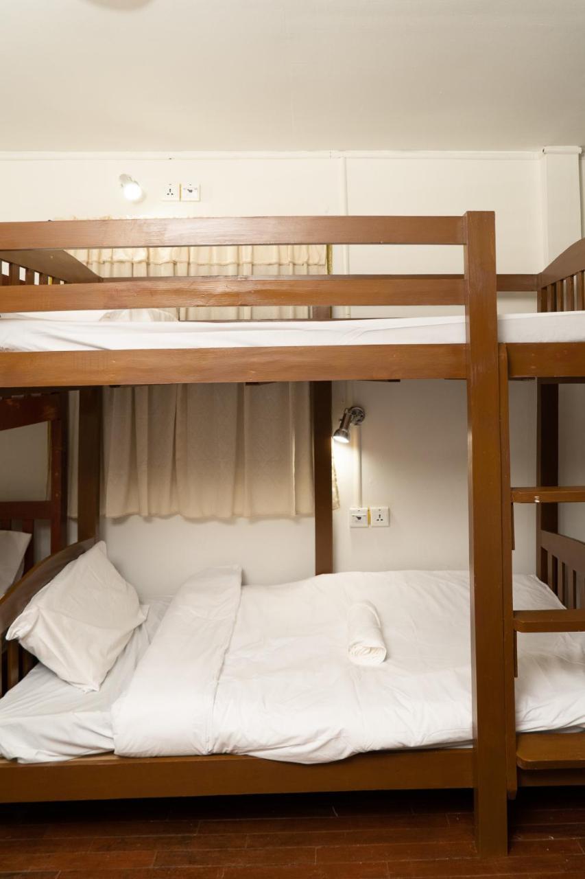 Past Tense Hostel Chiang Mai Buitenkant foto