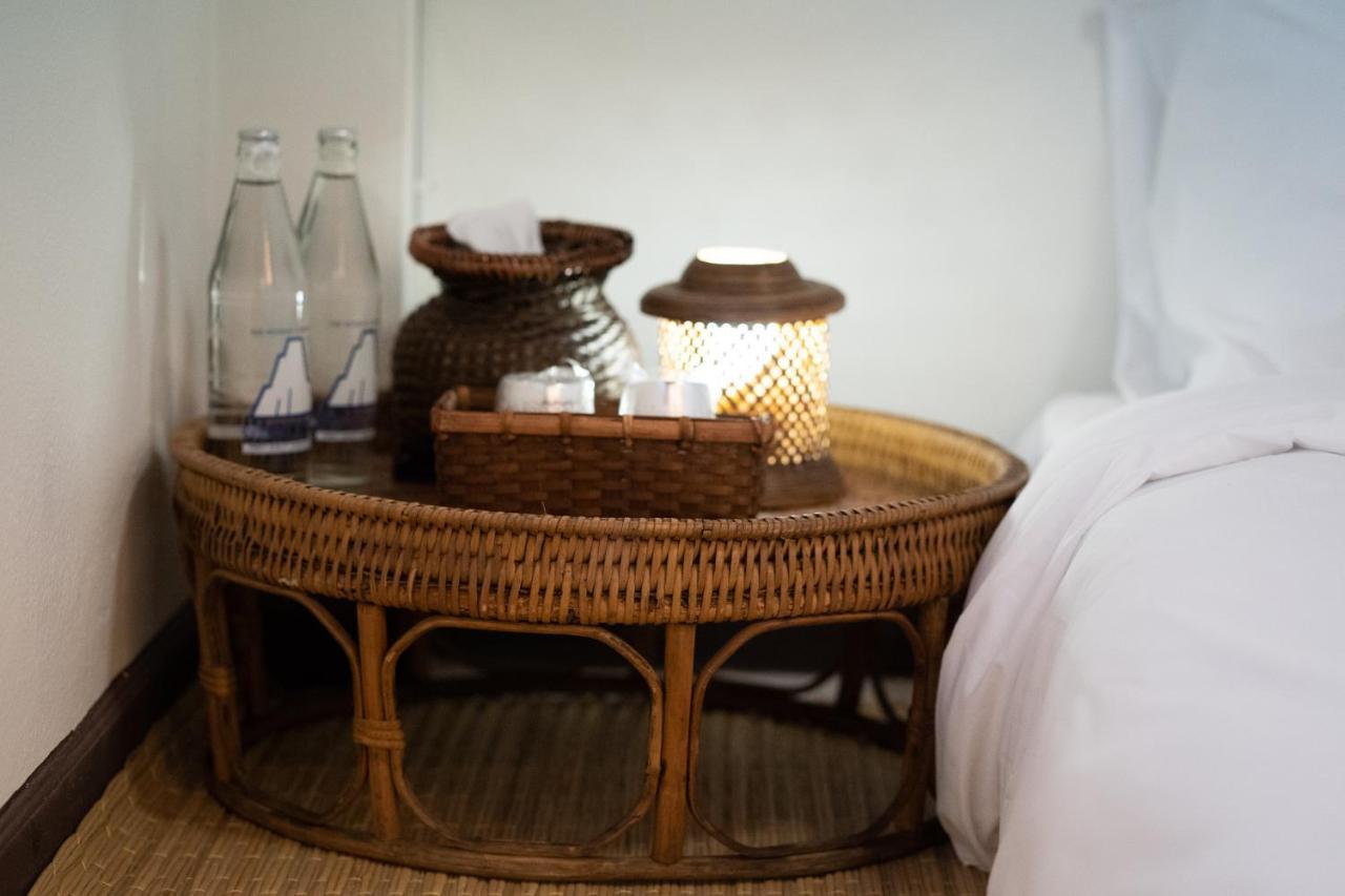 Past Tense Hostel Chiang Mai Buitenkant foto